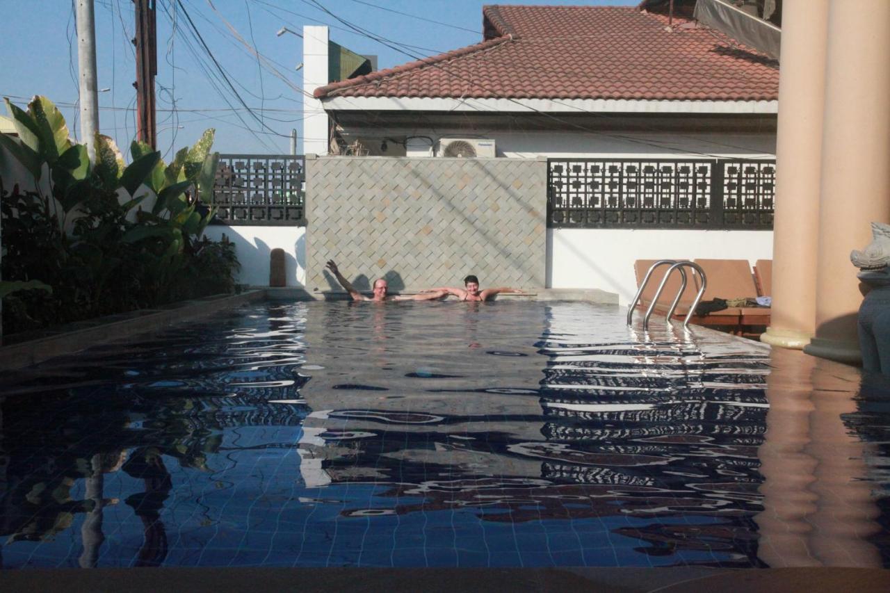 Mom's Guesthouse Siem Reap Extérieur photo